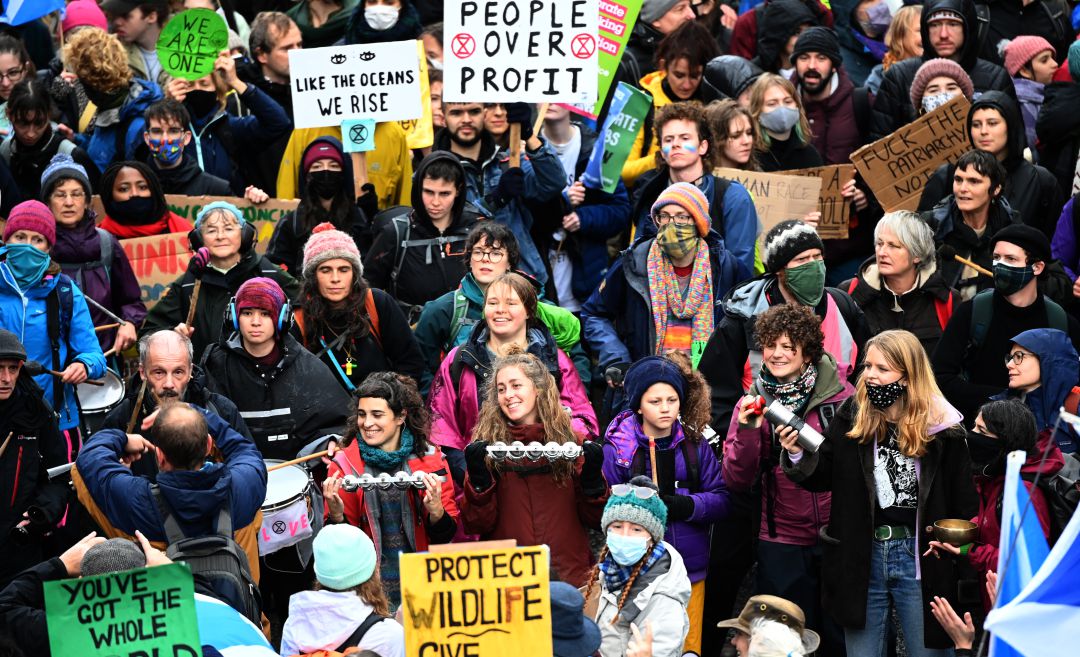 Una manifestación en Glasgow para pedir medidas reales contra el cambio climático. Una manifestación en Glasgow para pedir medidas reales contra el cambio climático.