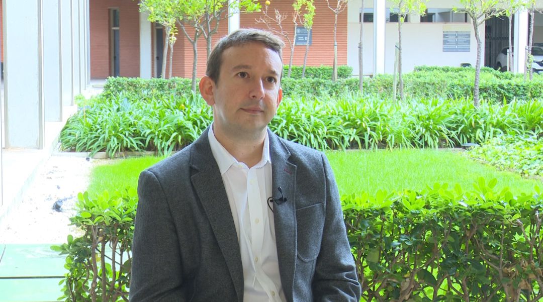 Andreu Climent, doctor en Ingenieria Electrónica por la Universitat Politècnica de València Andreu Climent, doctor en Ingenieria Electrónica por la Universitat Politècnica de València