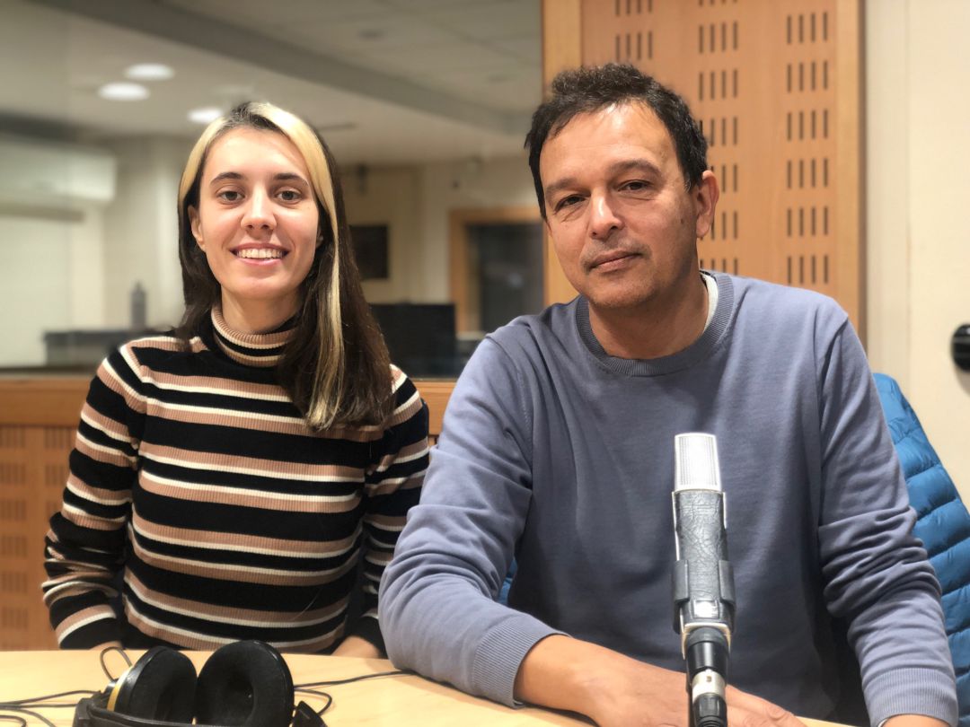 Eva Ventura, tècnica de l'ANG, i Joan Vicente, director del Departament de Geografia de la UdG, a l'estudi de Ràdio Girona Eva Ventura, tècnica de l'ANG, i Joan Vicente, director del Departament de Geografia de la UdG, a l'estudi de Ràdio Girona
