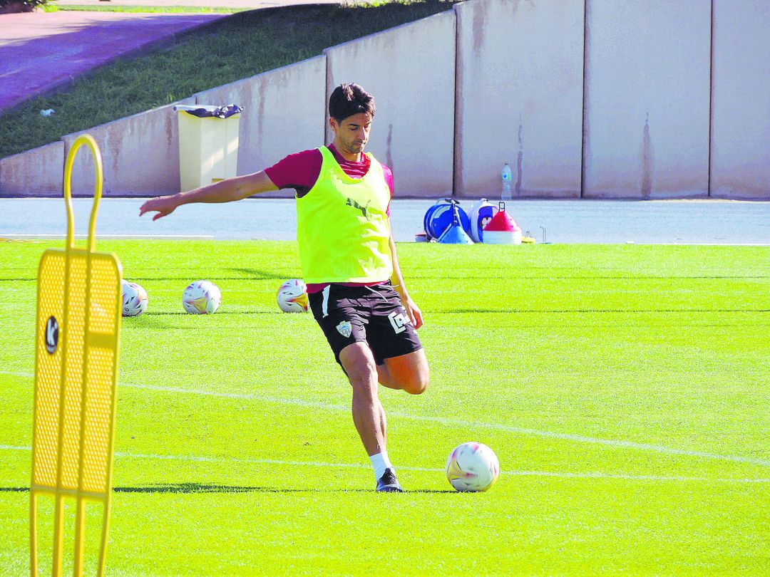 César de la Hoz en el entrenamiento de este miércoles. César de la Hoz en el entrenamiento de este miércoles.