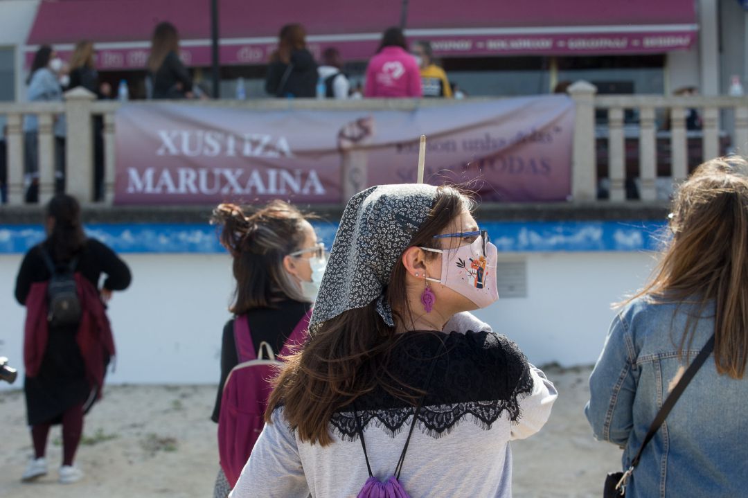Archivo - Varias mujeres participan en una manifestación en apoyo a las 87 mujeres que en 2019 fueron grabadas “sin autorización”, a 4 de abriil de 2021, en San Cibrao, Lugo Archivo - Varias mujeres participan en una manifestación en apoyo a las 87 mujeres que en 2019 fueron grabadas “sin autorización”, a 4 de abriil de 2021, en San Cibrao, Lugo