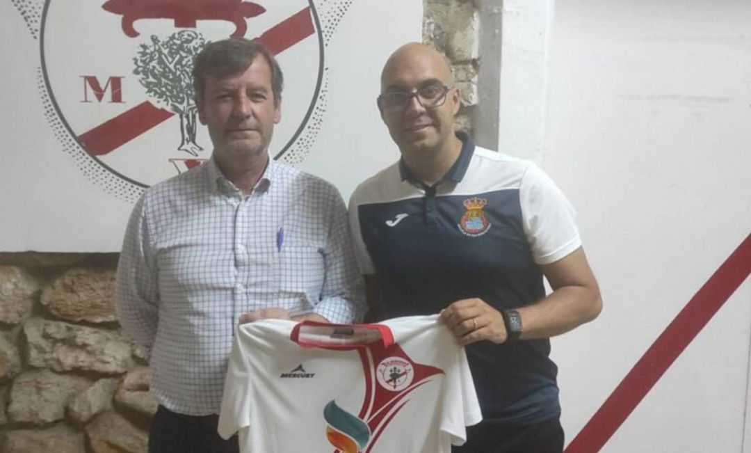 Luis Esquinas en su renovación Luis Esquinas en su renovación