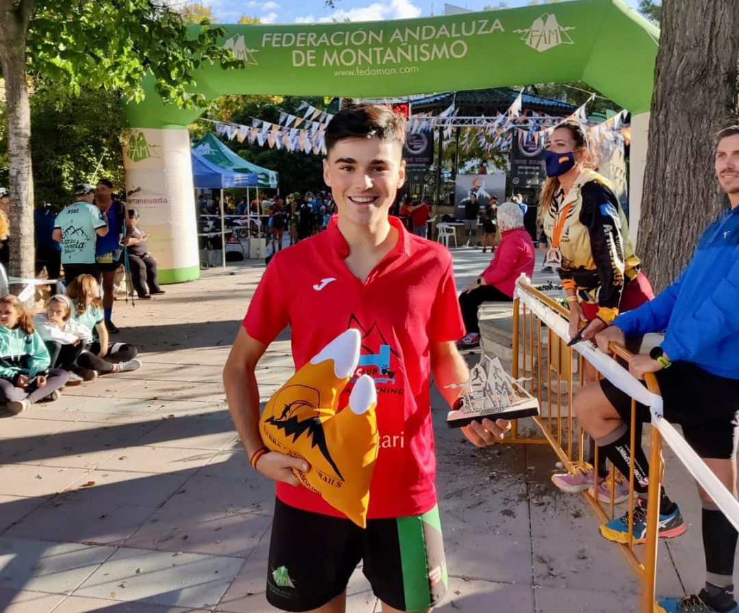 El joven atleta rondeño no para de cosechar éxitos esta temporada El joven atleta rondeño no para de cosechar éxitos esta temporada