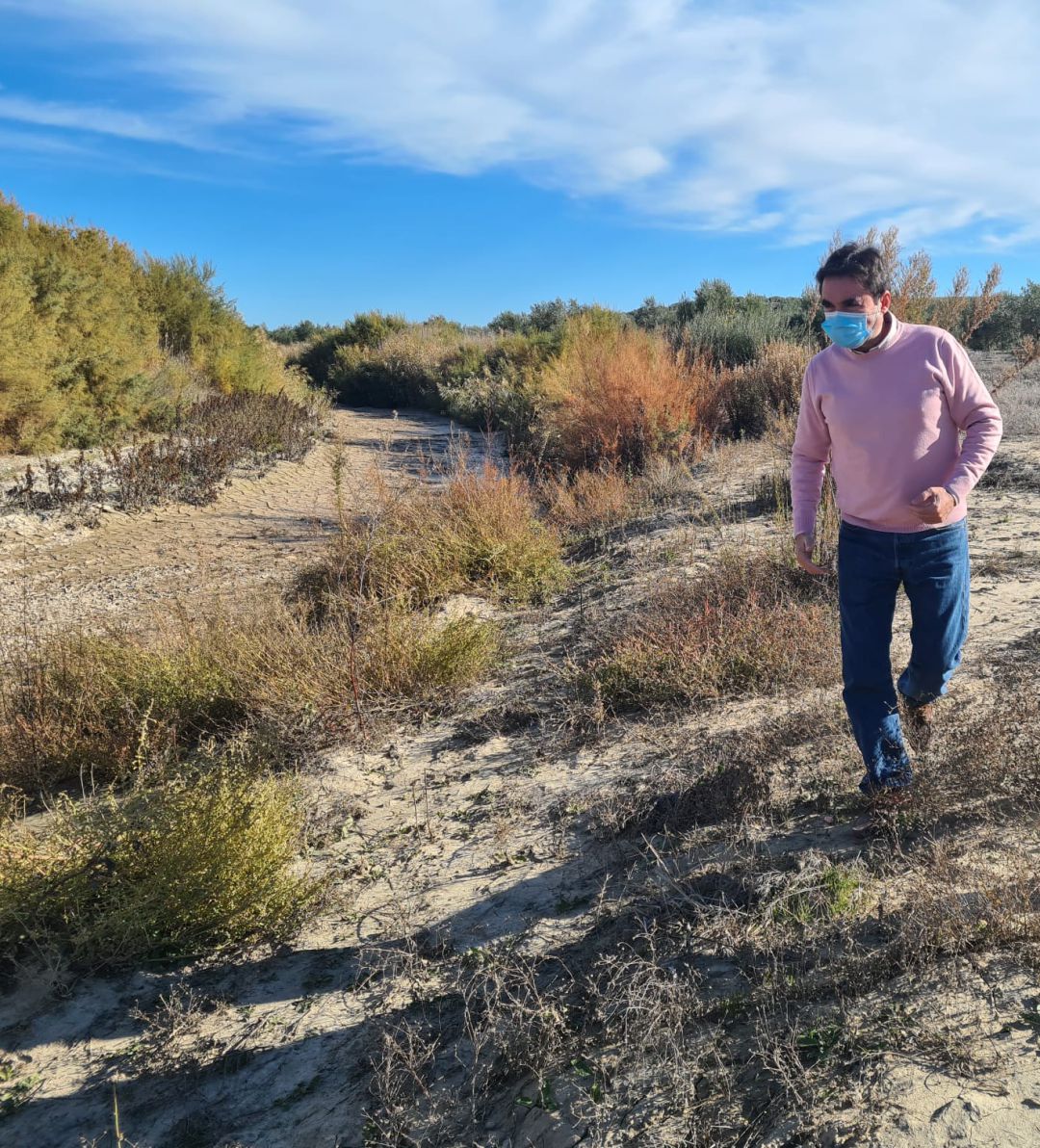 Miguel Moreno, coordinador provincial de Ciudadanos durante su visita a una de las zonas inundables del arroyo Salado a su paso por Porcuna. Miguel Moreno, coordinador provincial de Ciudadanos durante su visita a una de las zonas inundables del arroyo Salado a su paso por Porcuna.