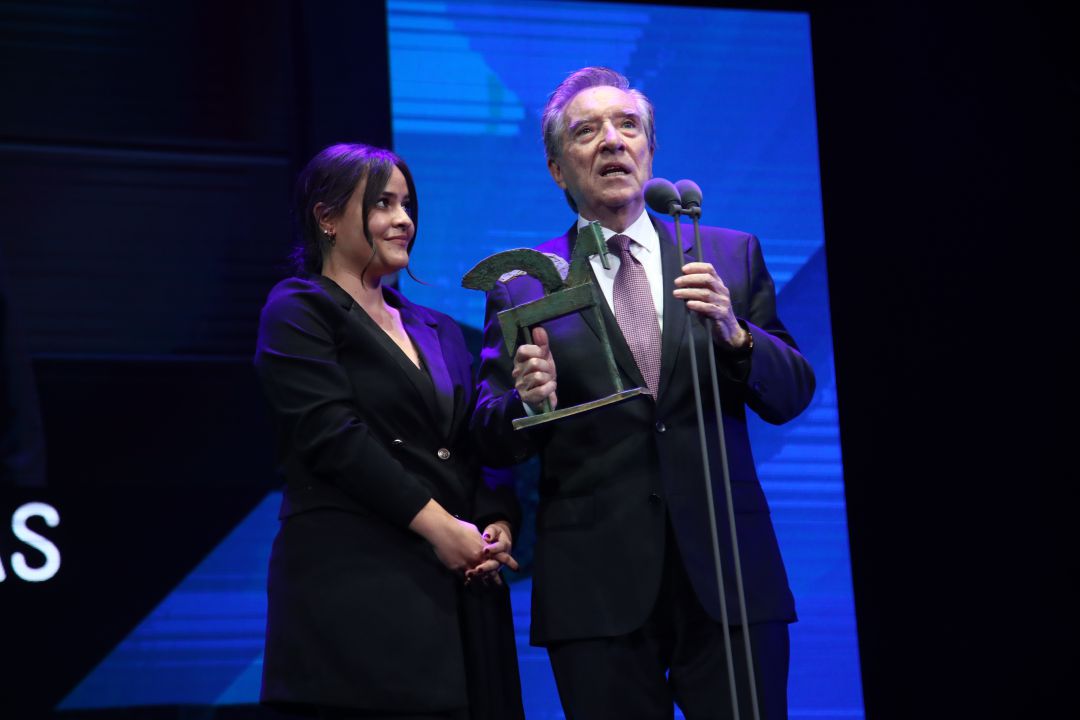 Iñaki Gabilondo y su nieta Marta Iñaki Gabilondo y su nieta Marta