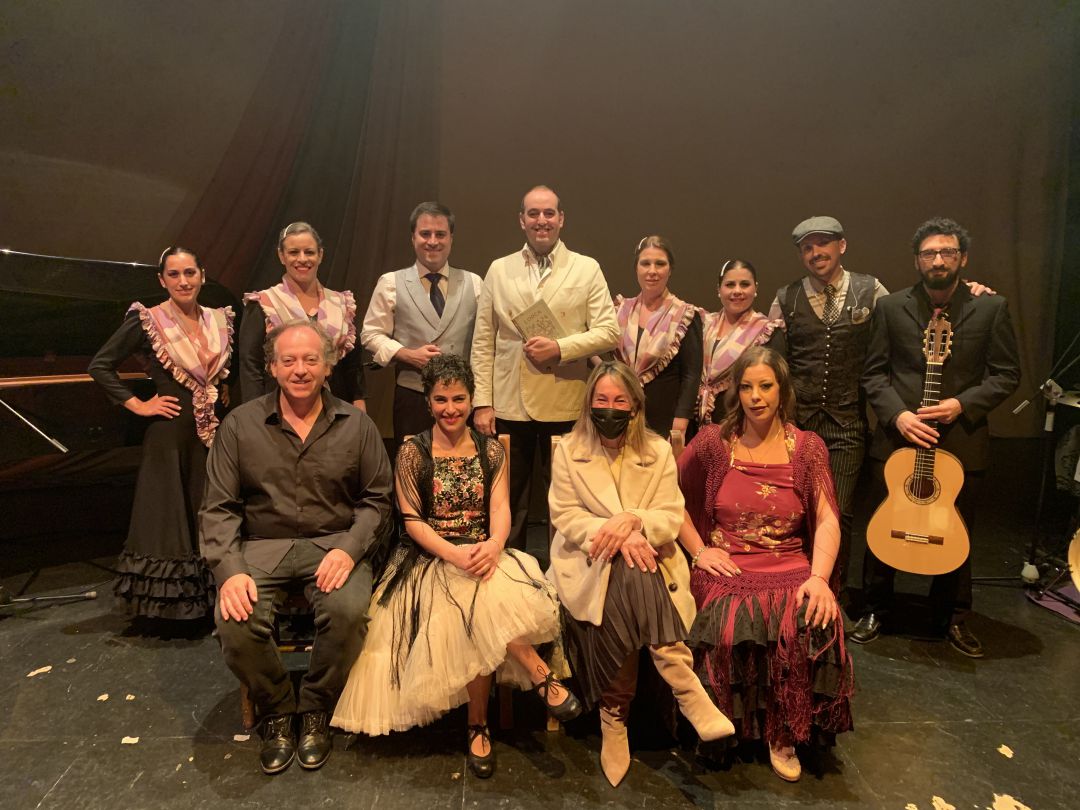 Foto de familia de los protagonistas de 'Lorca, poeta flamenco' Foto de familia de los protagonistas de 'Lorca, poeta flamenco'