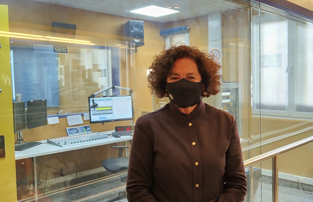 Pilar Aranda, rectora de la Universidad de Granada (UGR) en los estudios de Radio Granada Pilar Aranda, rectora de la Universidad de Granada (UGR) en los estudios de Radio Granada