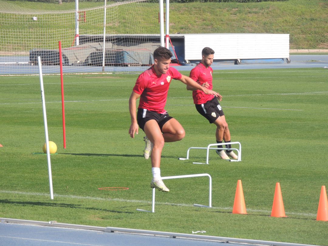 Curro Sánchez en el entrenamiento de este miércoles. Curro Sánchez en el entrenamiento de este miércoles.