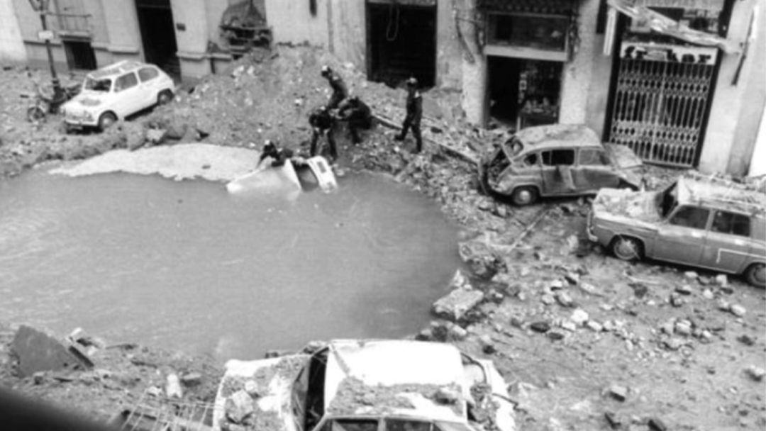 imagen de atentado de ETA a Carrero Blanco imagen de atentado de ETA a Carrero Blanco