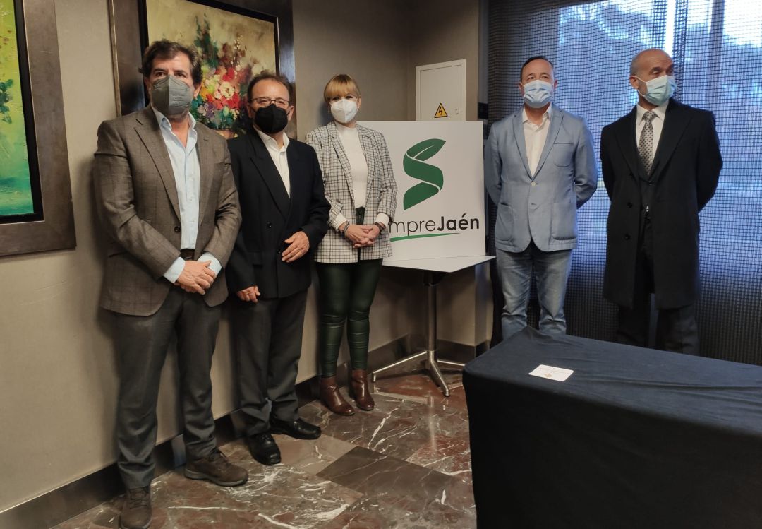 Bruno Garcia, Miguel Castro, María Cantos, Luís Pulido y Francisco Díaz han presentado el nuevo proyecto político 'Siempre Jaén' Bruno Garcia, Miguel Castro, María Cantos, Luís Pulido y Francisco Díaz han presentado el nuevo proyecto político 'Siempre Jaén'