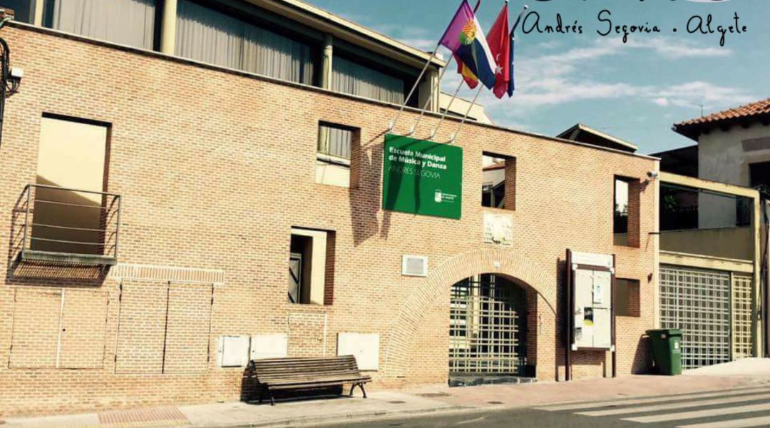 Escuela Municipal de Música y Danza "Andrés Segovia" Escuela Municipal de Música y Danza "Andrés Segovia"