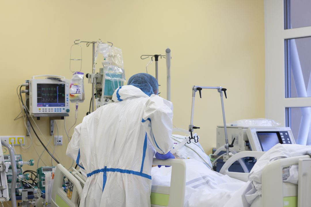 La situación de ingresos en hospitales de la provincia de Jaén hace saltar las alarmas puesto que ya estamos entre las provincias andaluzas con mayor número de pacientes La situación de ingresos en hospitales de la provincia de Jaén hace saltar las alarmas puesto que ya estamos entre las provincias andaluzas con mayor número de pacientes