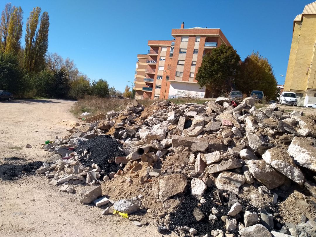 Los vertidos de escombros ilegales proliferan por el municipio Los vertidos de escombros ilegales proliferan por el municipio
