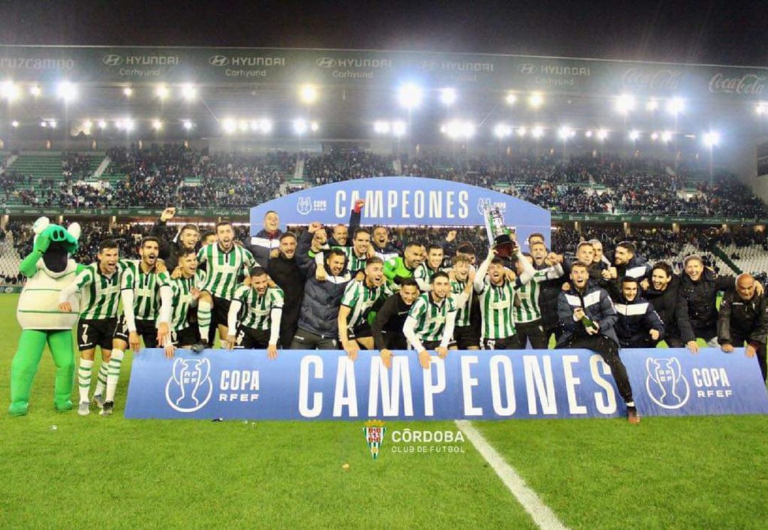 Celebración del equipo Celebración del equipo