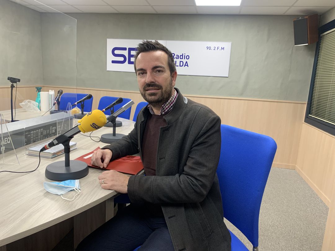 Fernando Gómez, edil de Deportes de Elda, adelanta detalles de la 40 San Silvestre Eldense Fernando Gómez, edil de Deportes de Elda, adelanta detalles de la 40 San Silvestre Eldense