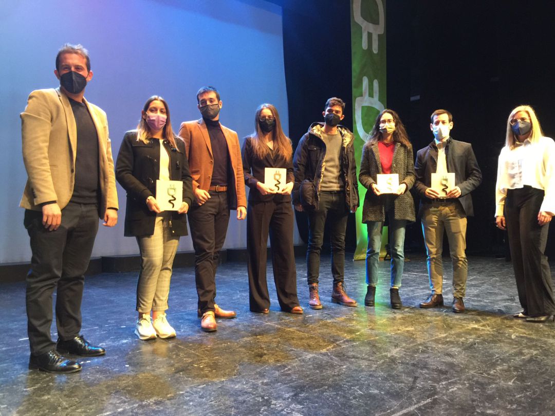 Ganadores de la sexta edición junto con autoridades en Petrer Ganadores de la sexta edición junto con autoridades en Petrer