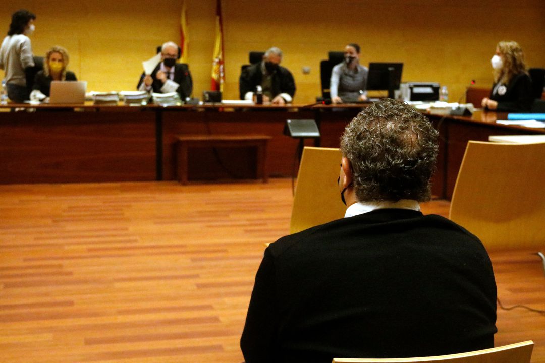 Acusat, avui al judici. Acusat, avui al judici.
