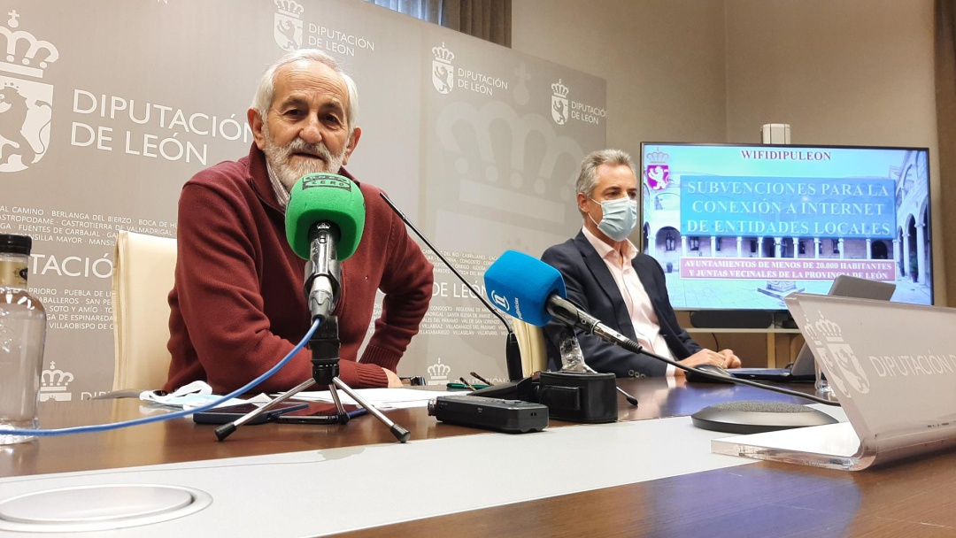 La Diputación de León llevará 3 puntos "wifi" a cada uno de los más de 200 pueblos beneficiarios del último programa para mejorar la conectividad en la provincia La Diputación de León llevará 3 puntos "wifi" a cada uno de los más de 200 pueblos beneficiarios del último programa para mejorar la conectividad en la provincia