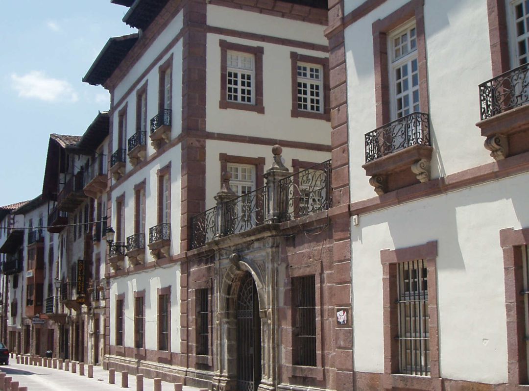Casa de Cultura Elizondo Casa de Cultura Elizondo