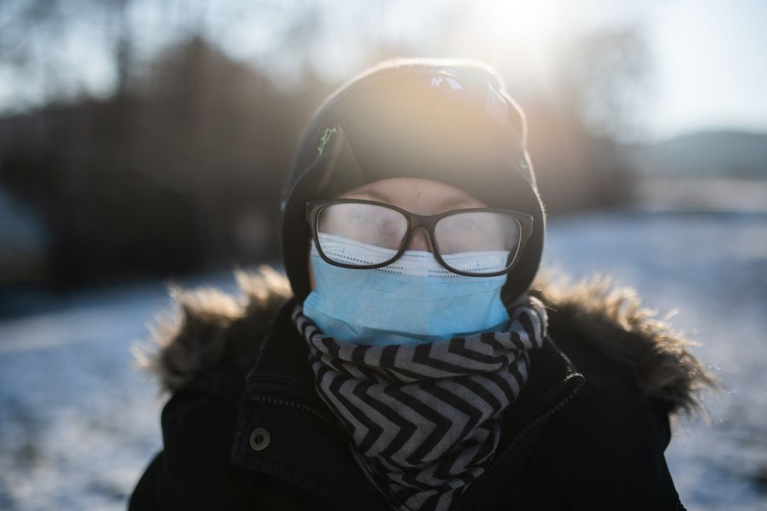 Invierno, gafas y mascarilla Invierno, gafas y mascarilla