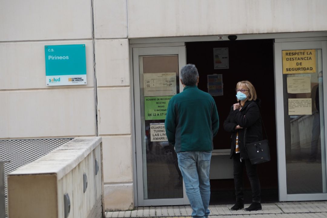 Centro de Salud Pirineos Centro de Salud Pirineos