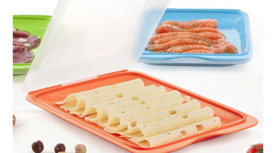Colmenar Viejo reparte a sus vecinos bandejas con tapa reutilizables para eliminar las de un solo uso en las compras a granel Colmenar Viejo reparte a sus vecinos bandejas con tapa reutilizables para eliminar las de un solo uso en las compras a granel