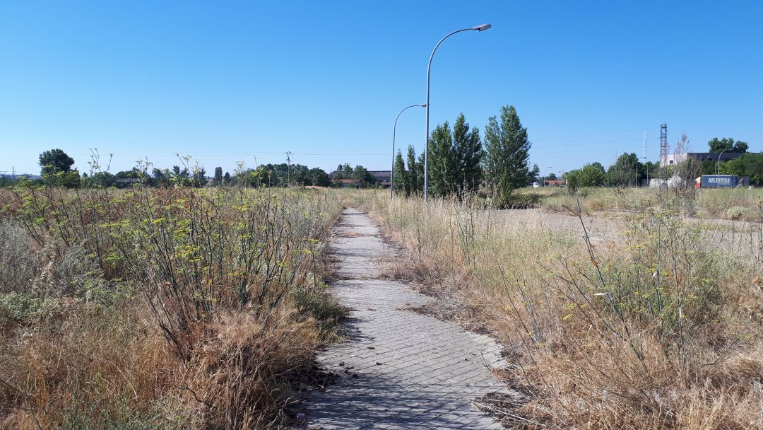 Solar en el que se construirá el futuro hospital comarcal Solar en el que se construirá el futuro hospital comarcal