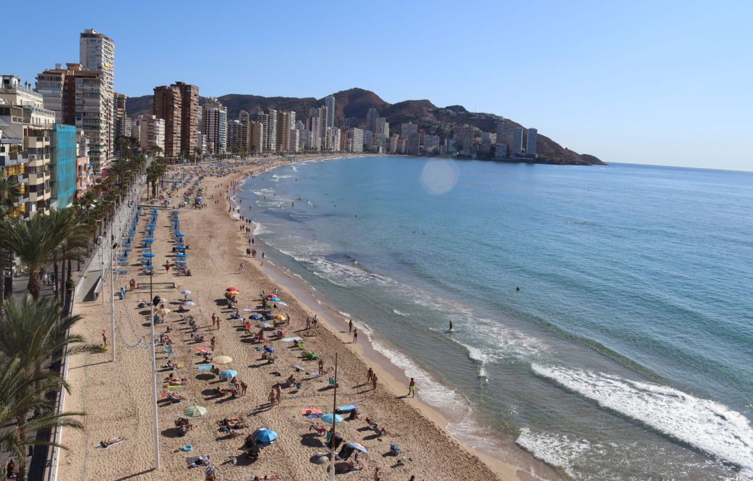 Archivo - Playa de Benidorm en imagen de archivo Archivo - Playa de Benidorm en imagen de archivo