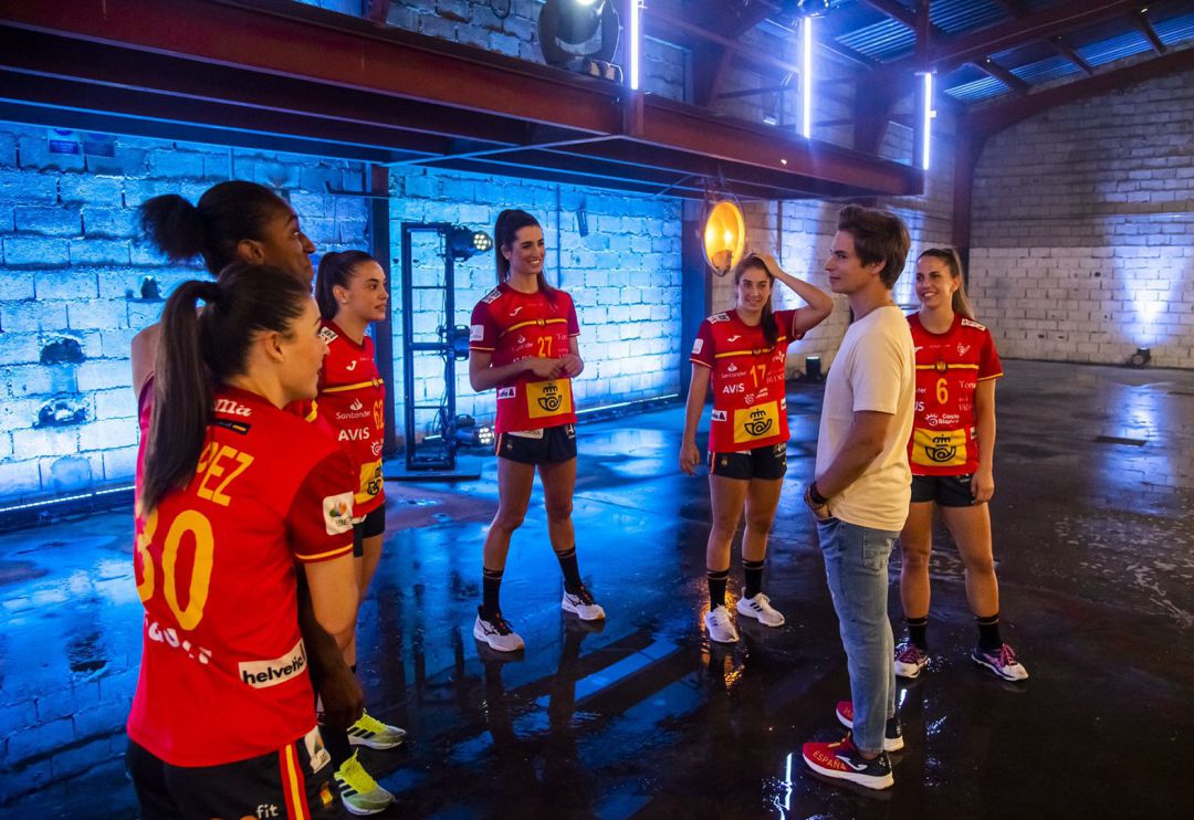 Carlos Baute en la grabación del vídeo del mundial de balonmano Carlos Baute en la grabación del vídeo del mundial de balonmano