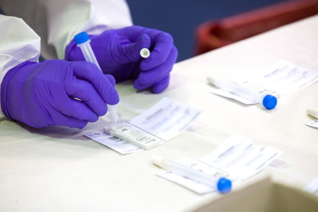 Siguen los contagios al alza Siguen los contagios al alza
