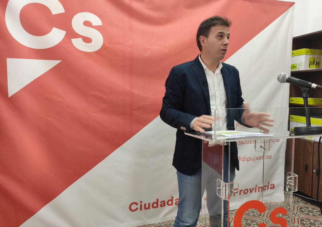 El portavoz de Ciudadanos en la Diputación Provincial de Jaén, Ildefonso Ruiz, ha confirmado el sentido de su voto para los presupuestos provinciales El portavoz de Ciudadanos en la Diputación Provincial de Jaén, Ildefonso Ruiz, ha confirmado el sentido de su voto para los presupuestos provinciales