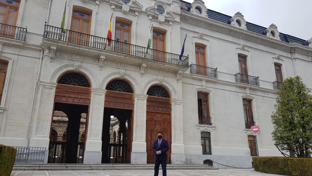 Francisco Reyes, presidente de la Diputación de Jaén, ha anunciado la culminación de las obras de rehabilitación en el Palacio Provincial Francisco Reyes, presidente de la Diputación de Jaén, ha anunciado la culminación de las obras de rehabilitación en el Palacio Provincial
