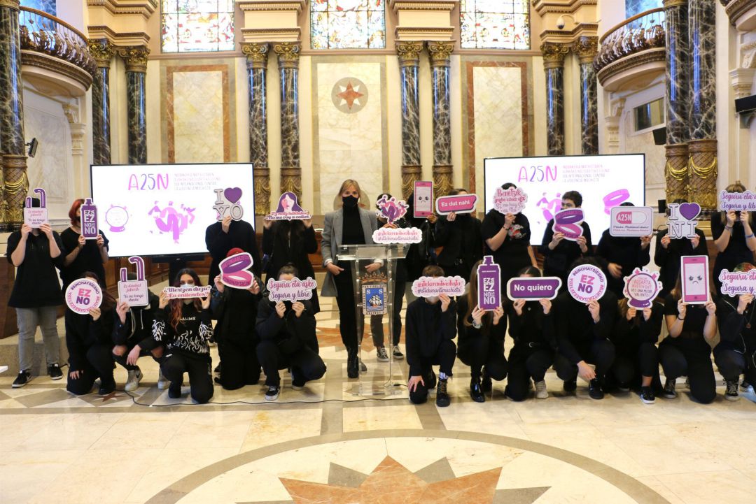Presentación de la campaña de San Sebastián para el 25N
Presentación de la campaña de San Sebastián para el 25N
