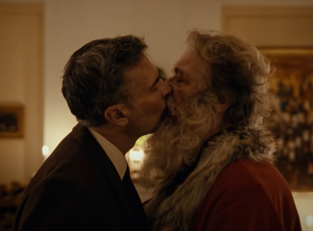 El viral anuncio de Navidad noruego con Santa Claus gay y con novio (captura de vídeo). El viral anuncio de Navidad noruego con Santa Claus gay y con novio (captura de vídeo).