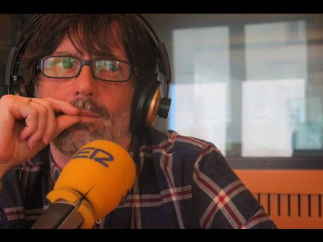 José Manuel Ramos "Pichili" analiza la actualidad del Cádiz CF con su habitual juego entre líneas. José Manuel Ramos "Pichili" analiza la actualidad del Cádiz CF con su habitual juego entre líneas.