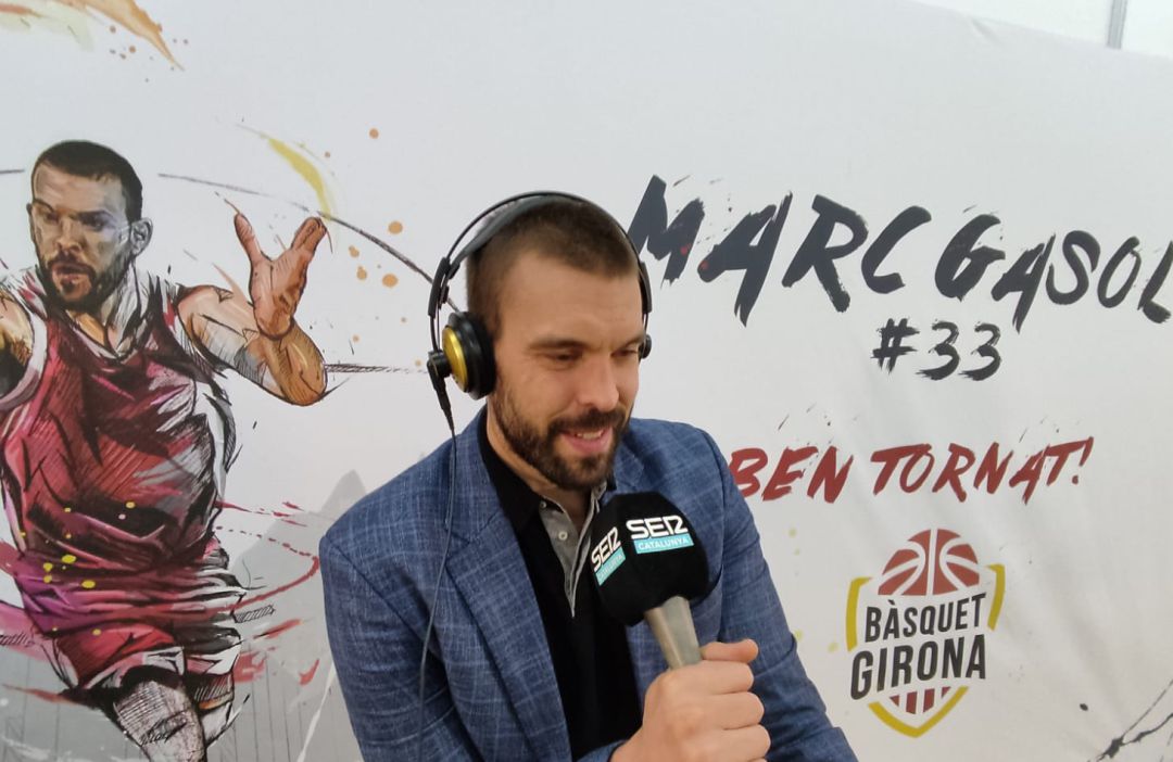 Gasol durant una entrevista a El Larguero. Gasol durant una entrevista a El Larguero.