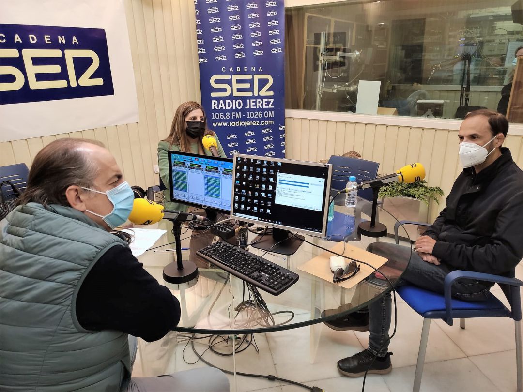Irene García, presidenta de la Diputación de Cádiz,y Víctor Mora, alcalde de Sanlúcar, en el programa Abocallena Irene García, presidenta de la Diputación de Cádiz,y Víctor Mora, alcalde de Sanlúcar, en el programa Abocallena