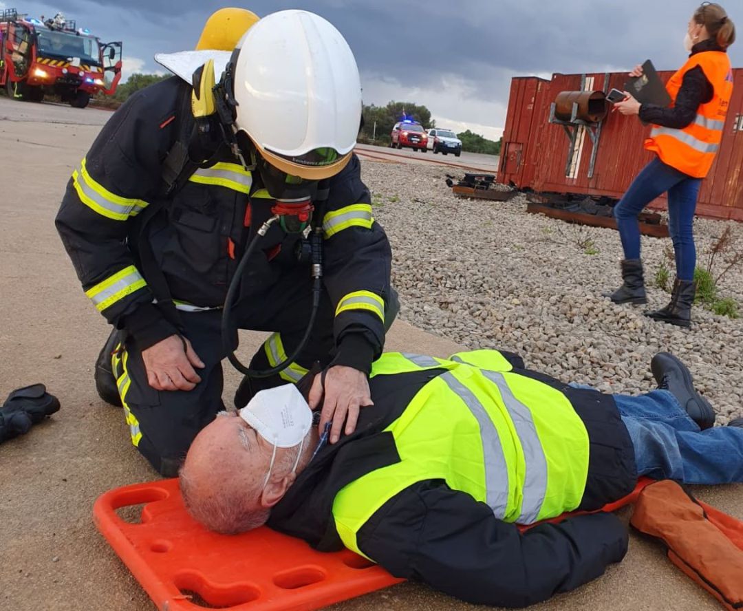 L'Aeroport de Menorca ha fet un simulacre d'accident aeri aquest dijous. L'Aeroport de Menorca ha fet un simulacre d'accident aeri aquest dijous.