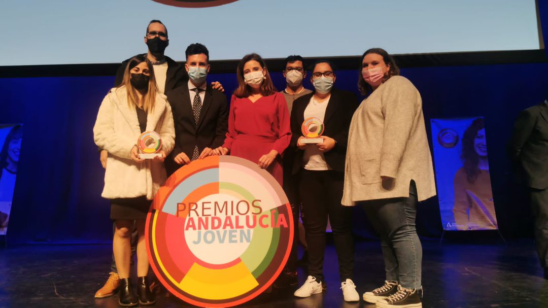 Premiados jienenses durante la gala de los Premios 'Andalucía Joven'. Premiados jienenses durante la gala de los Premios 'Andalucía Joven'.