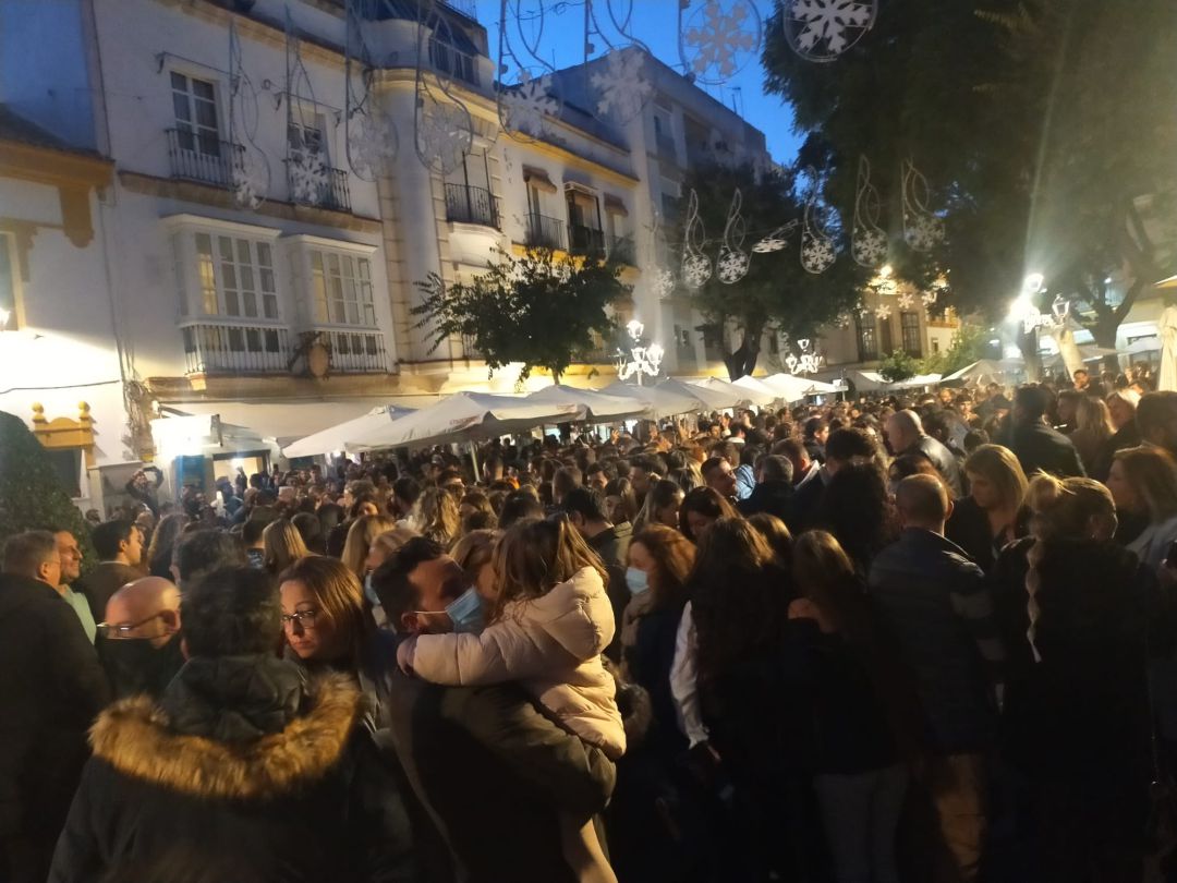 Zambomba en la Plaza Plateros el sábado Zambomba en la Plaza Plateros el sábado
