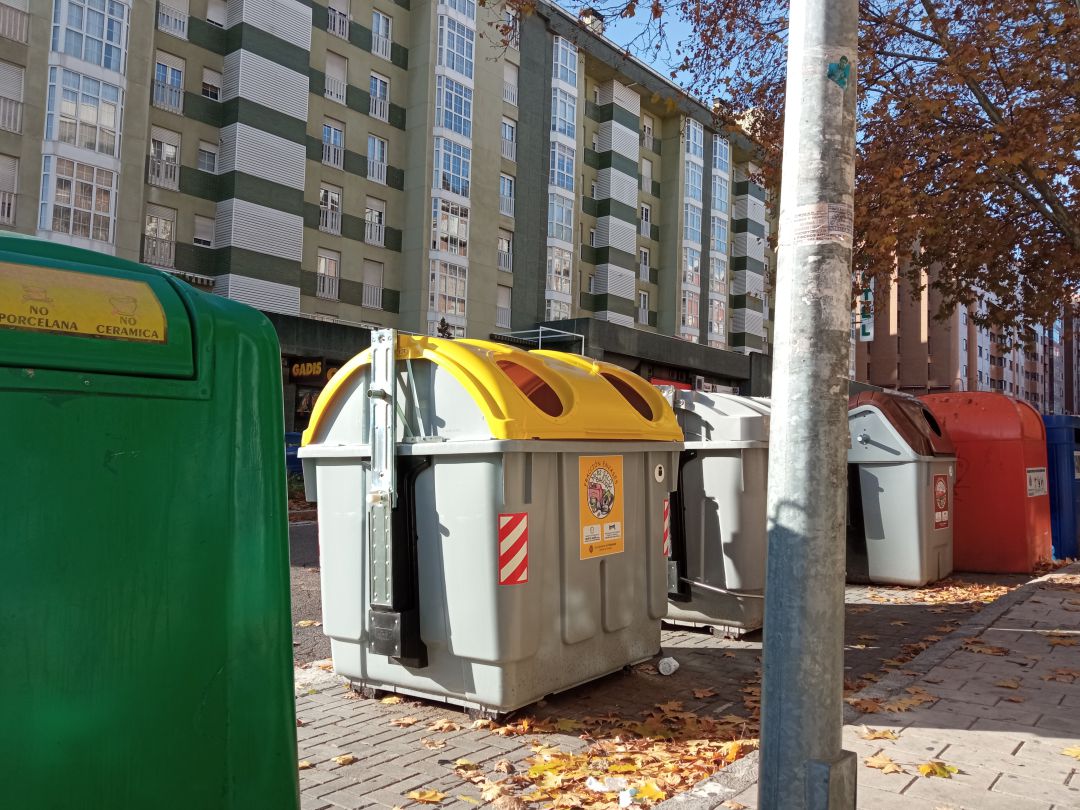 Contenedor amarillo en Valladolid Contenedor amarillo en Valladolid