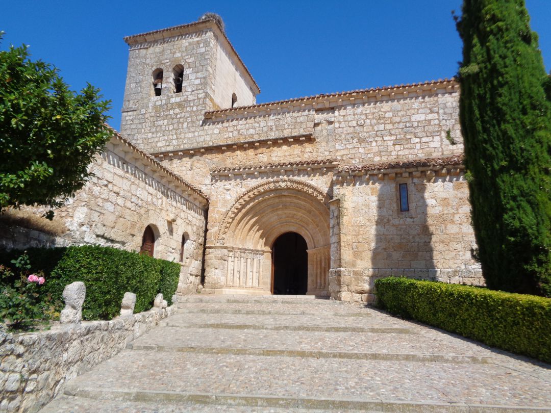 La iglesia acoge este mediodía la misa de arranque de esta semana cultural La iglesia acoge este mediodía la misa de arranque de esta semana cultural