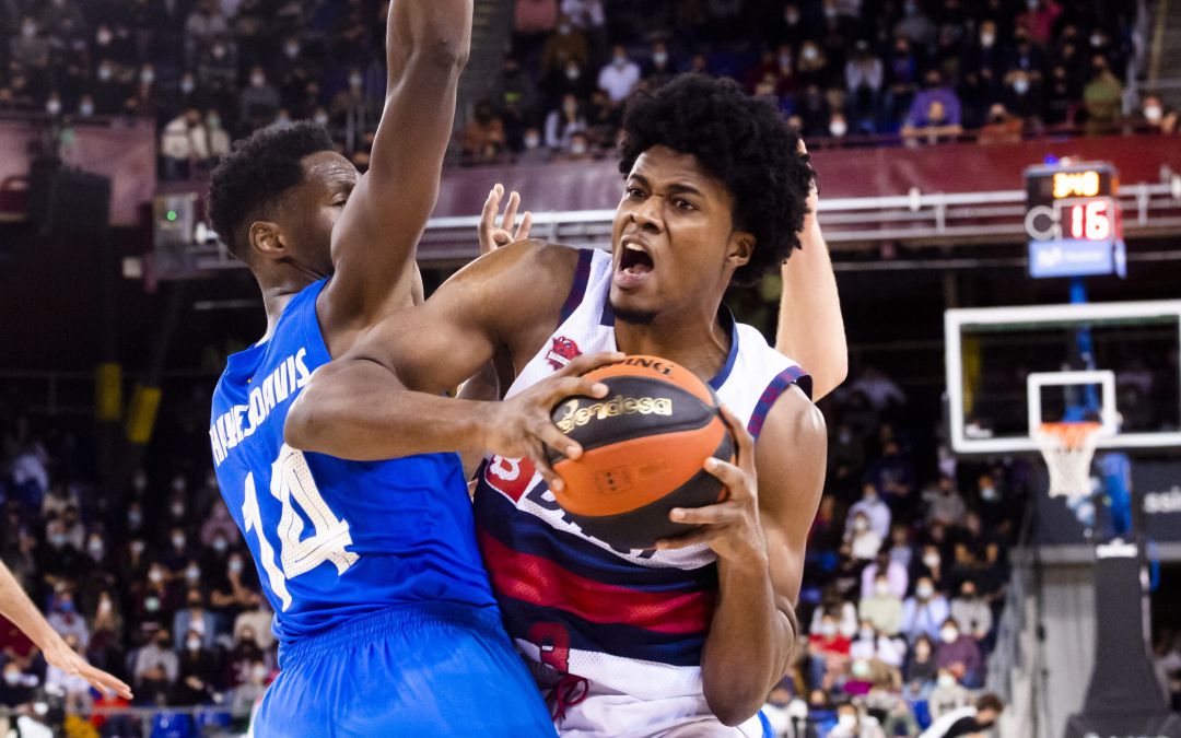 Steven Enoch se fue con 23 puntos. Steven Enoch se fue con 23 puntos.