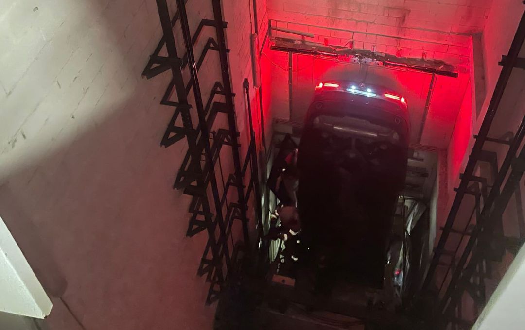 Imagen de uno de los vehículos. Imagen de uno de los vehículos.