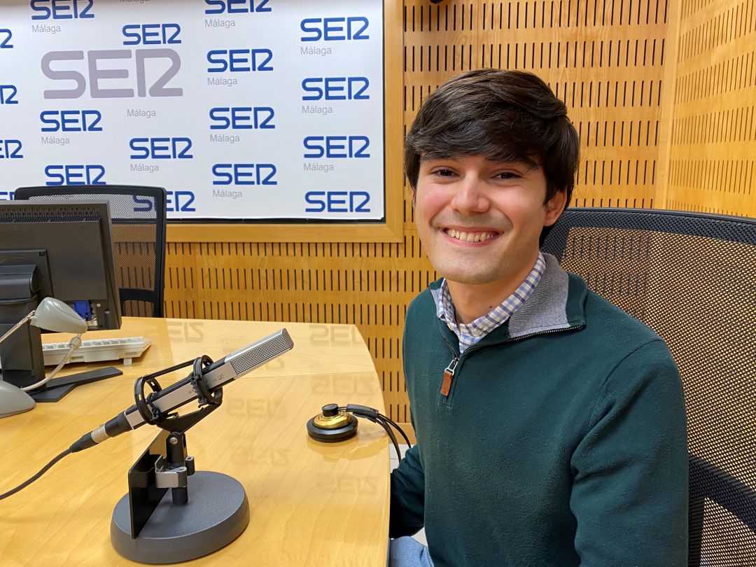 Pablo Morales en los estudios de SER Málaga Pablo Morales en los estudios de SER Málaga