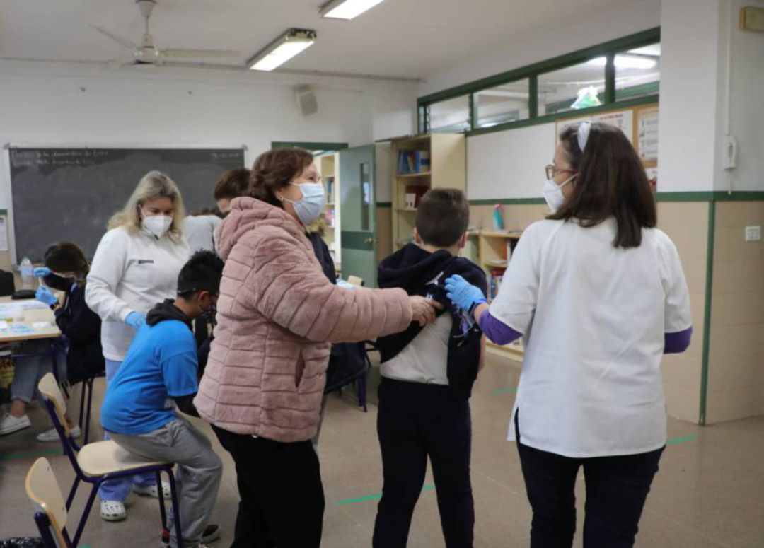 Vacunación en un CEIP de Valencia Vacunación en un CEIP de Valencia
