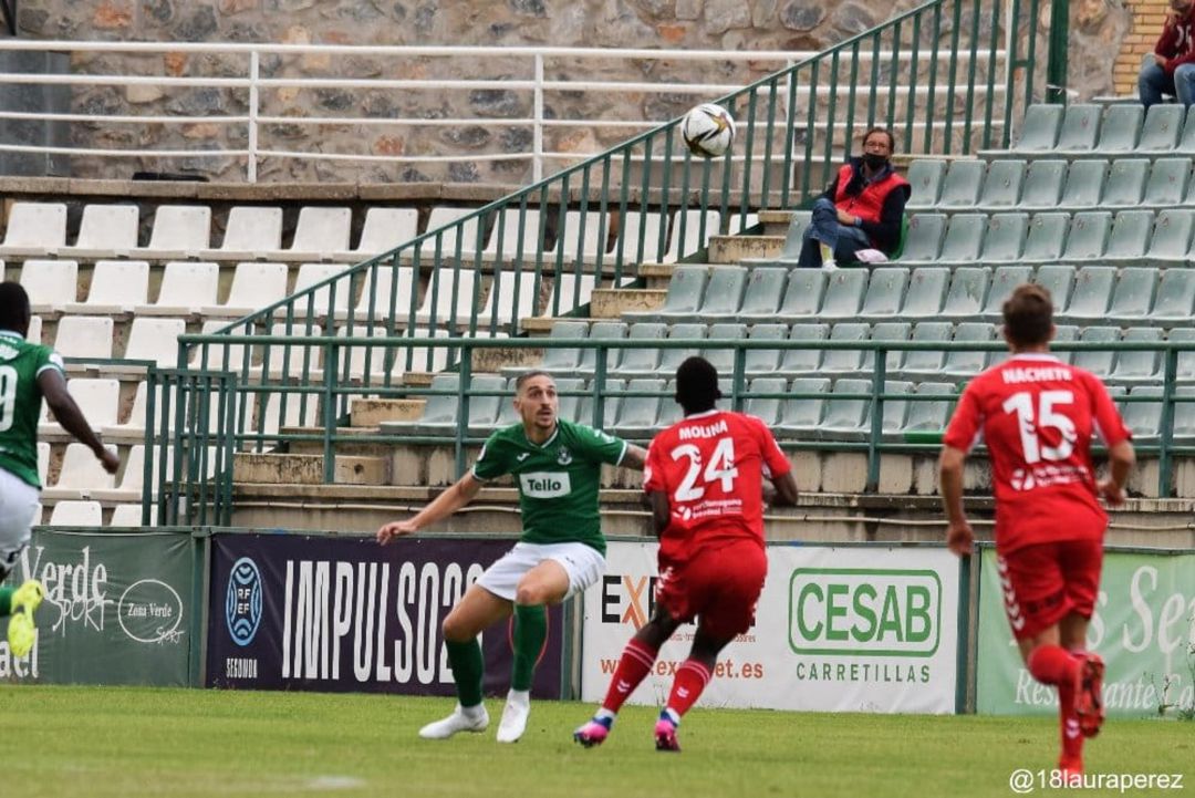 Adrián Jiménez espera ser "fichaje" de invierno para el Toledo Adrián Jiménez espera ser "fichaje" de invierno para el Toledo