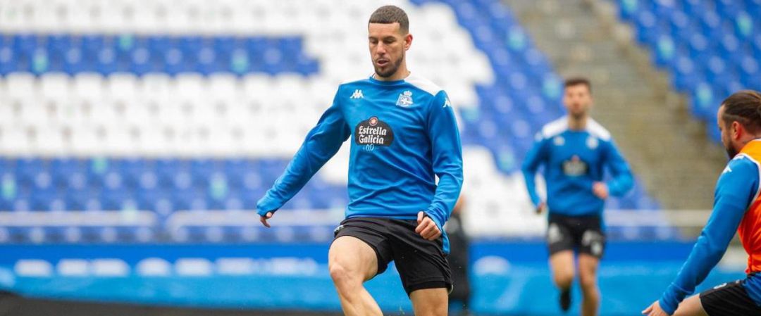 Álvaro Rey en un entrenamiento Álvaro Rey en un entrenamiento