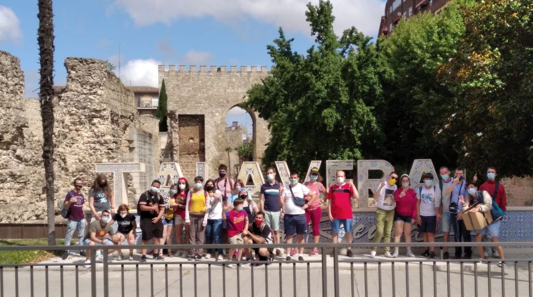 Imagen de una de las excursiones culturales realizadas por el programa de ocio inclusivo de CECAP Jóven Imagen de una de las excursiones culturales realizadas por el programa de ocio inclusivo de CECAP Jóven