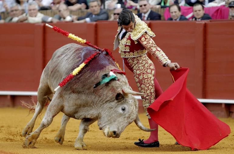 Morante de la Puebla, en imagen de archivo, durante una actuación en la plaza de toros de la Real Maestranza de Caballería de Sevilla